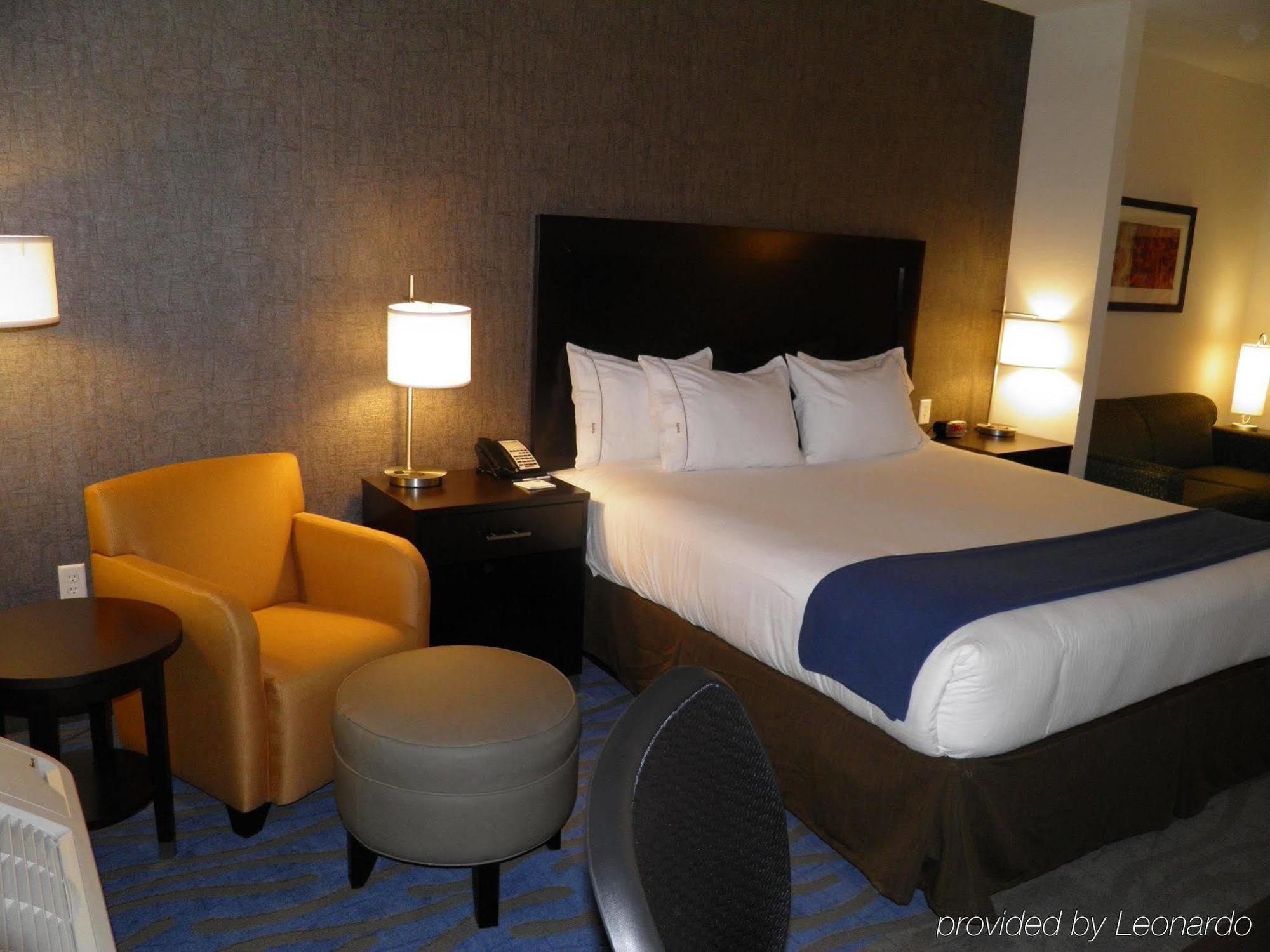 Holiday Inn Express & Suites Overland Park By Ihg Zewnętrze zdjęcie