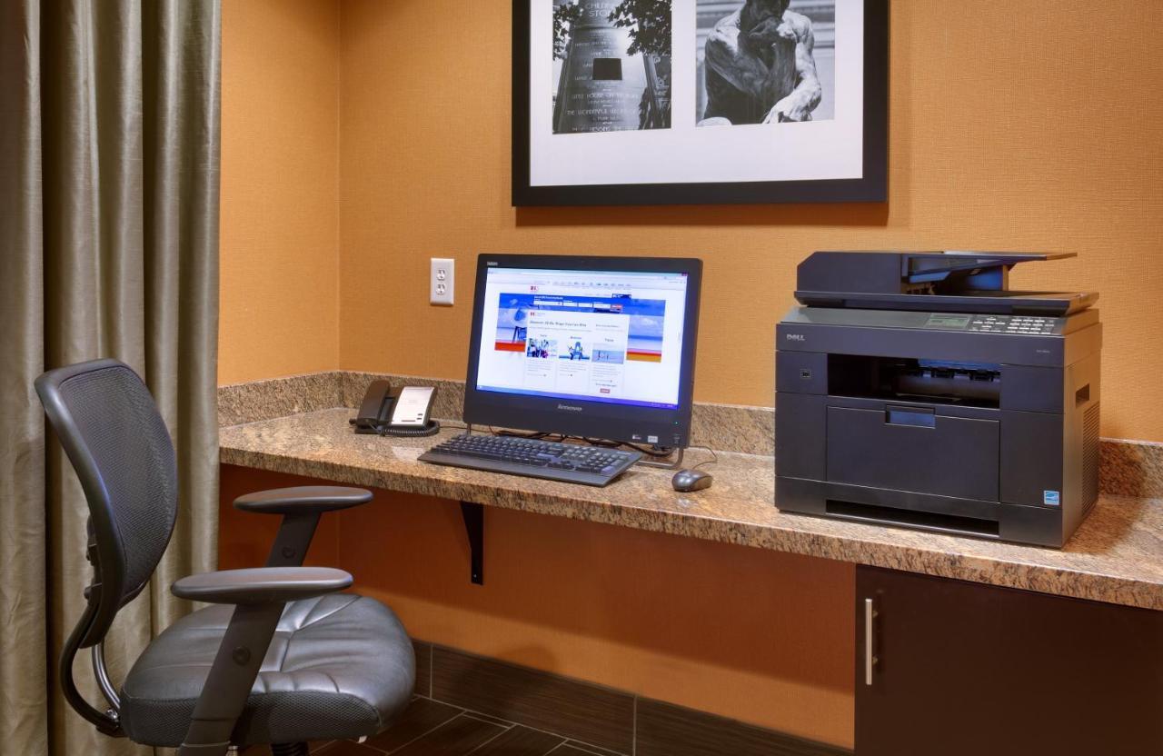 Holiday Inn Express & Suites Overland Park By Ihg Zewnętrze zdjęcie