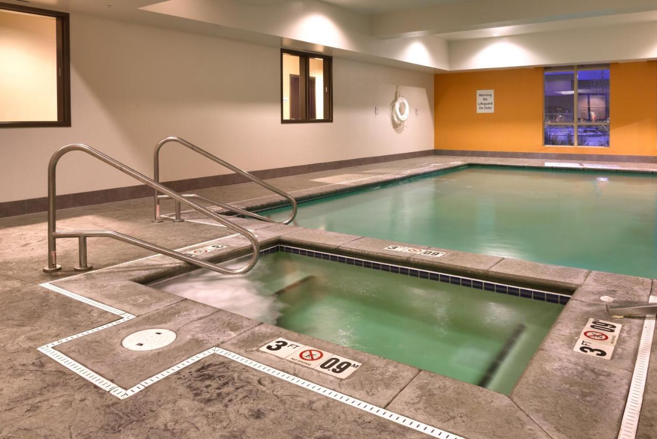 Holiday Inn Express & Suites Overland Park By Ihg Zewnętrze zdjęcie